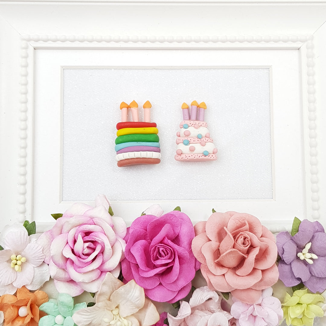 The cakes - Embellishment Clay Bow Centre