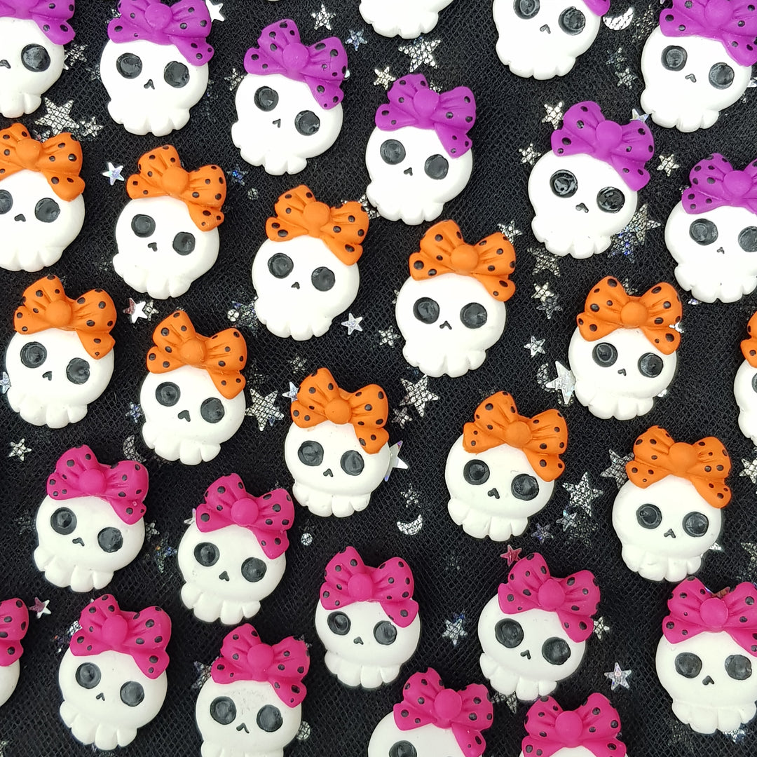 Halloween skull - Handmade Flatback Clay Bow Centre
