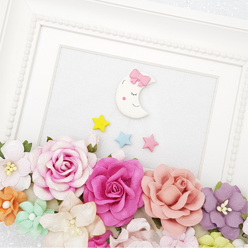 Sleeping moon - Embellishment Clay Bow Centre