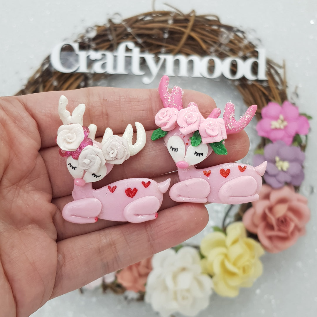 Lovely sitting dear - Embellishment Clay Bow Centre