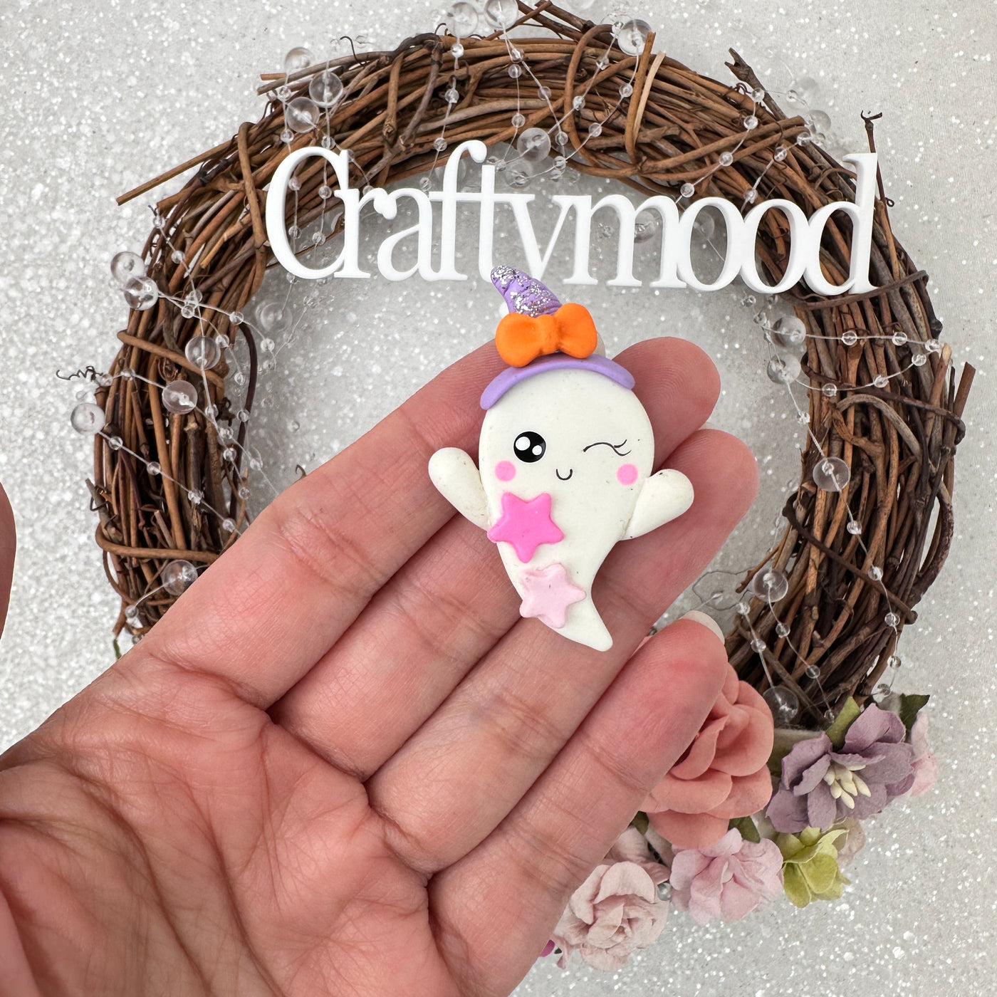 Cute ghost - Handmade Flatback Clay Bow Centre