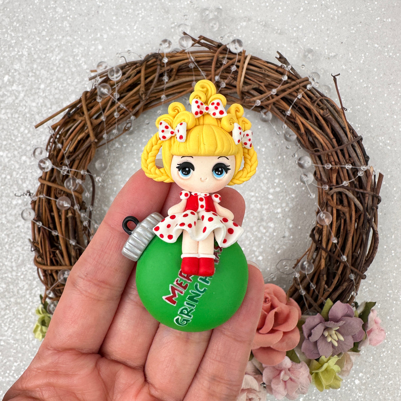 Christmas girl with green ball - Embellishment Clay Bow Centre