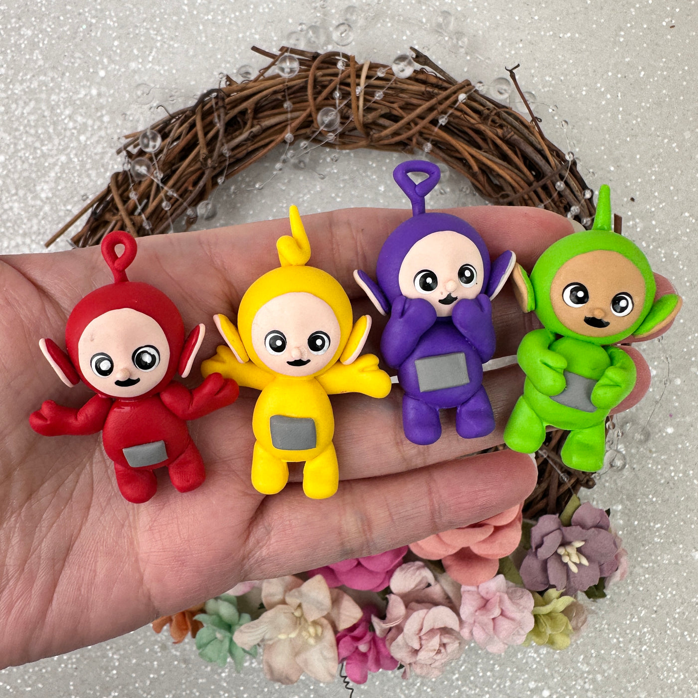 Colorful friends - Embellishment Clay Bow Centre