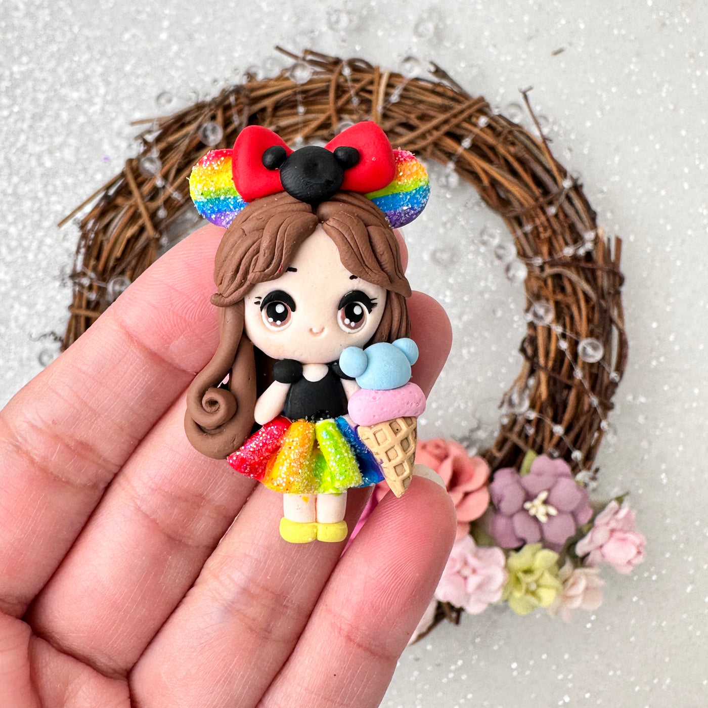 Rainbow Mouse girl Dressing up - Handmade Flatback Clay Bow Centre