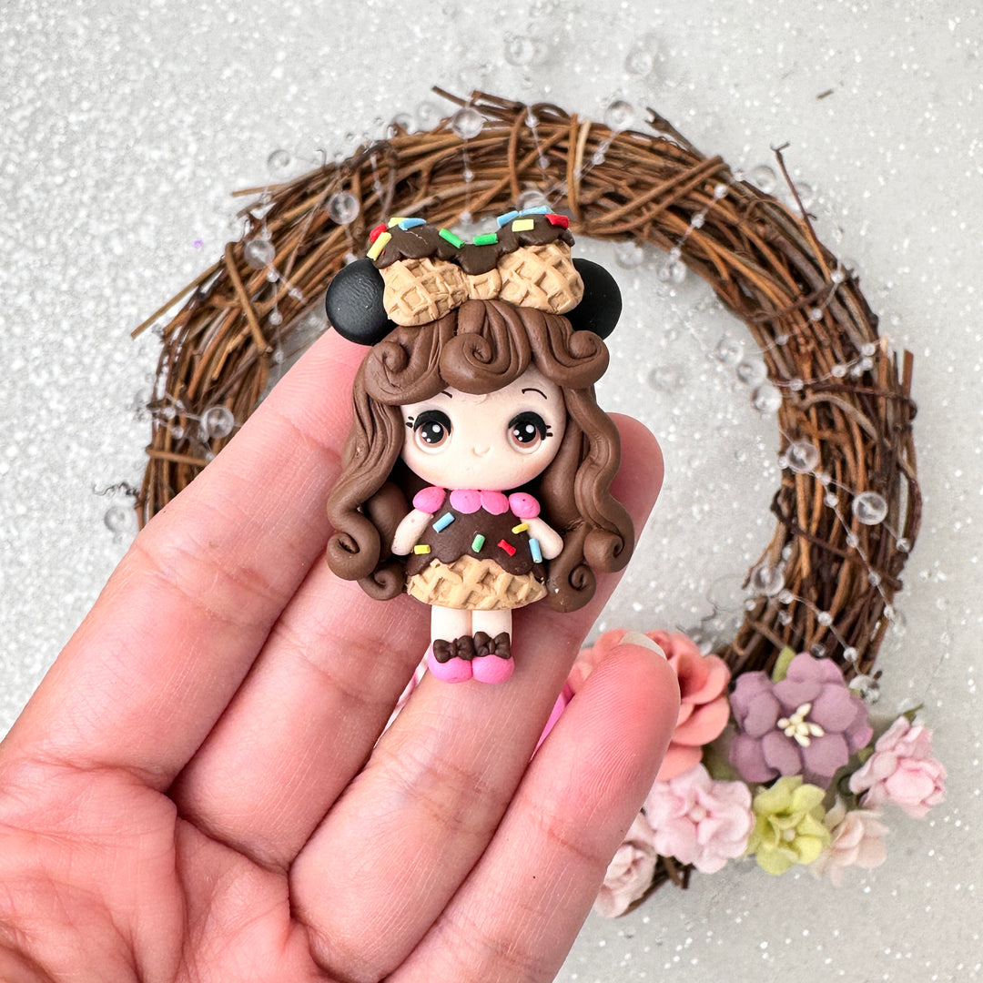 Waffle Mouse girl Dressing up - Handmade Flatback Clay Bow Centre