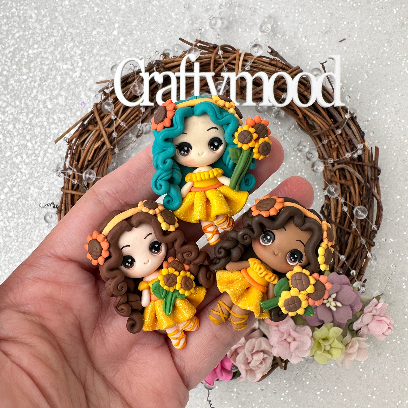 Sunflower girl - Handmade Flatback Clay Bow Centre