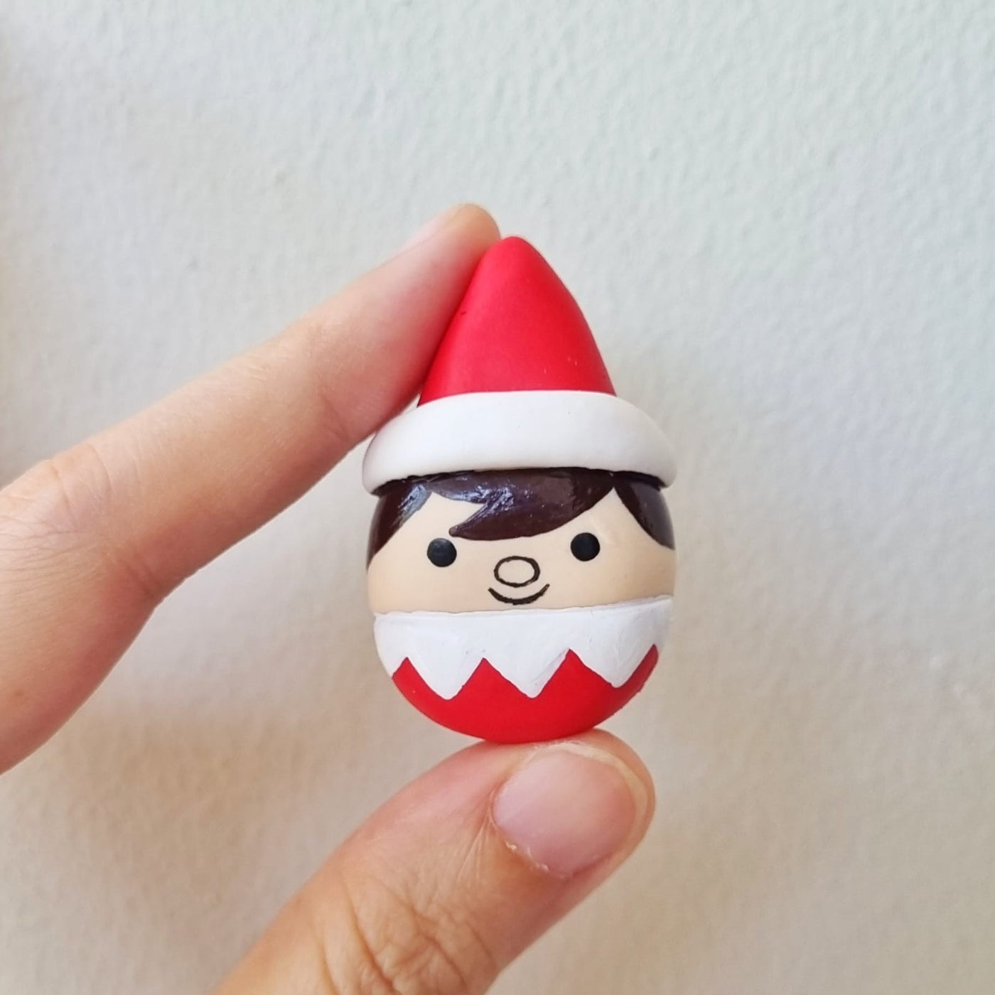 Cutie kawaii Christmas elf - Embellishment Clay Bow Centre