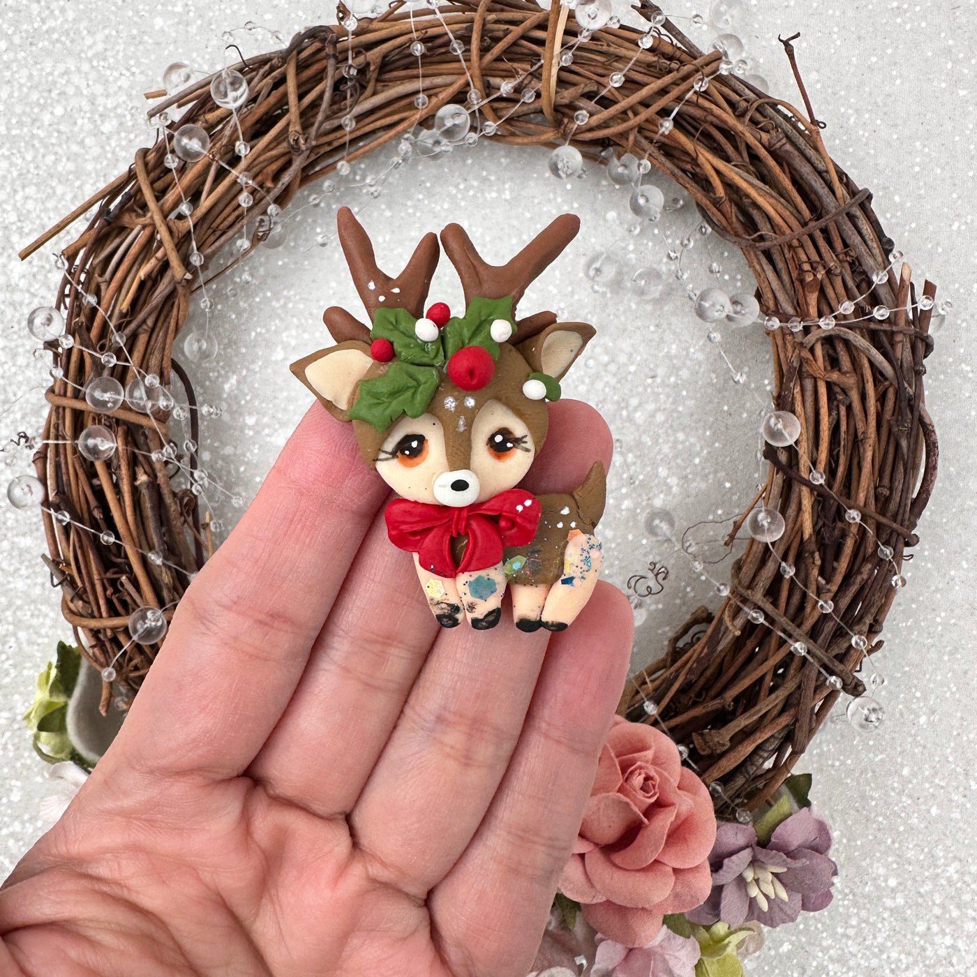 Christmas reindeer with red bow - Handmade Flatback Clay Bow Centre