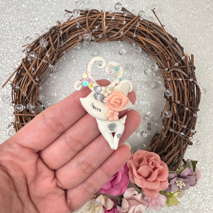 Sleepy white deer peach flower - Embellishment Clay Bow Centre