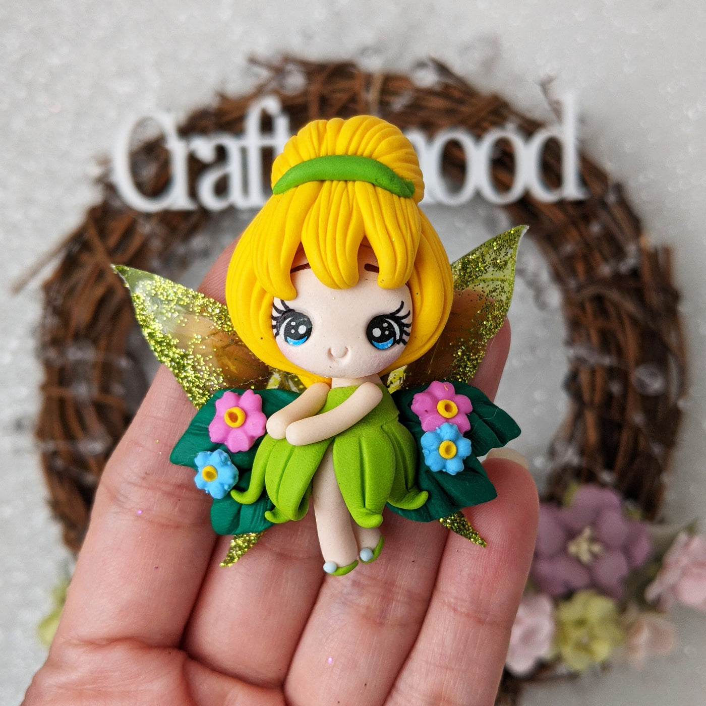 Green fairy forest - Handmade Flatback Clay Bow Centre