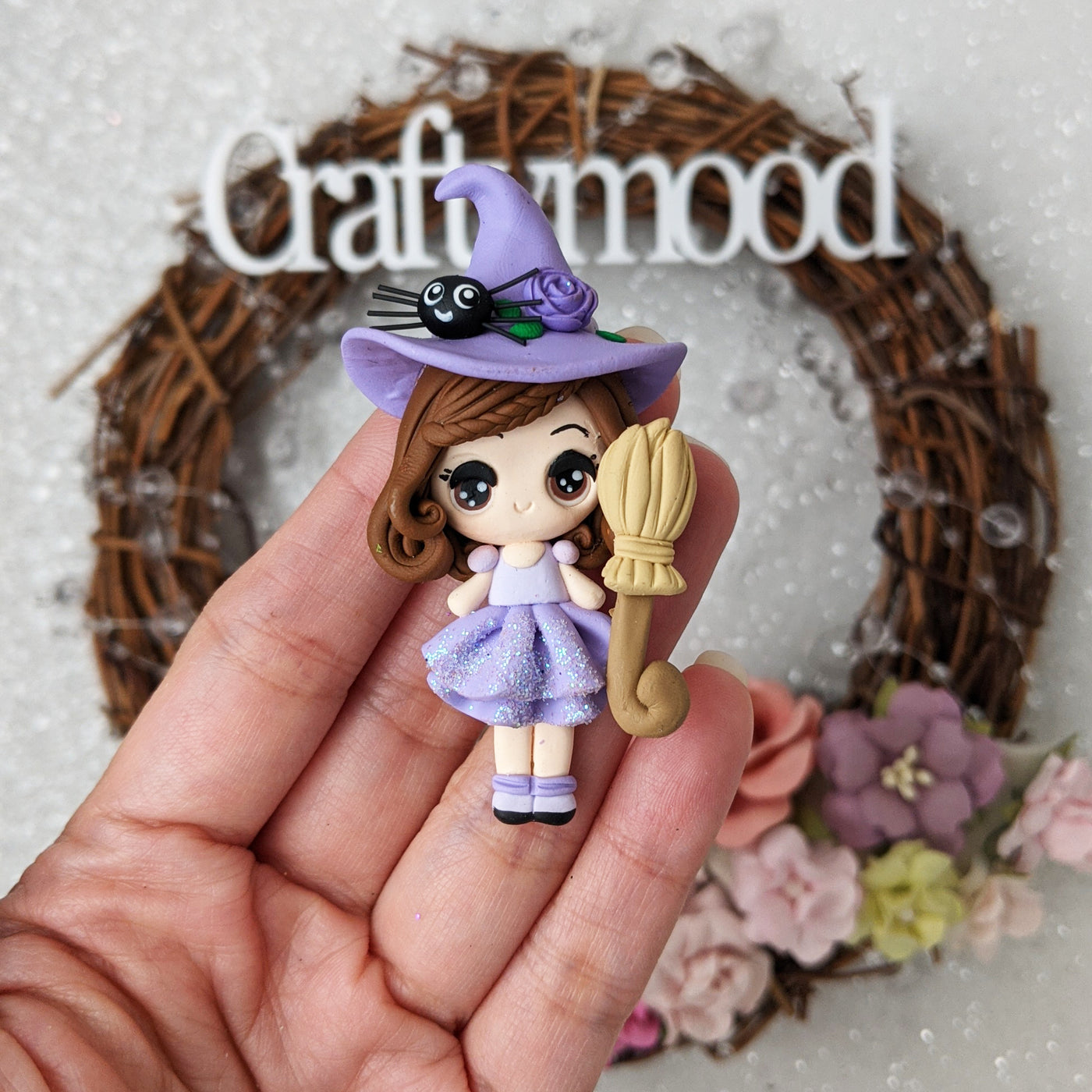 Lilac hat witch and spider - Handmade Flatback Clay Bow Centre