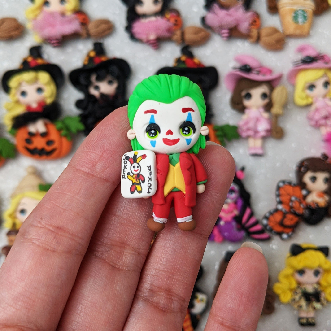 Green hair villain boy - Embellishment Clay Bow Centre