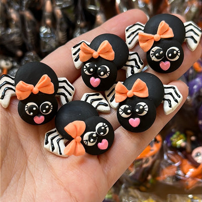 Cute Halloween Spider - Embellishment Clay Bow Centre