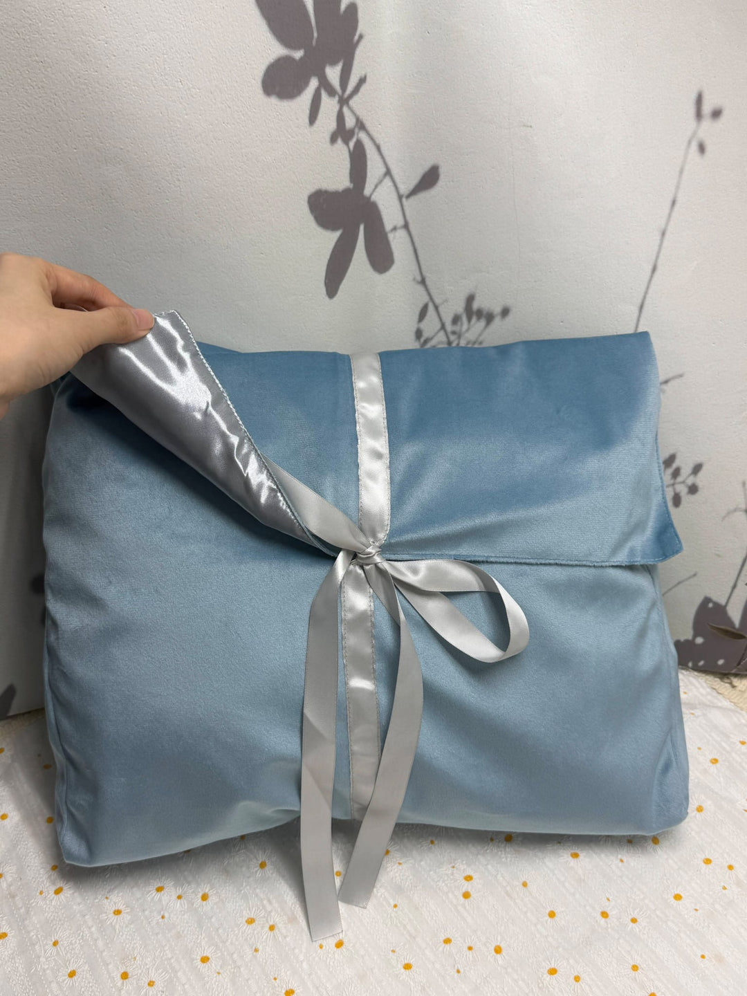 Velvet Christmas Envelope Gift Bag - Blank deep 40x34x10cm light blue )
