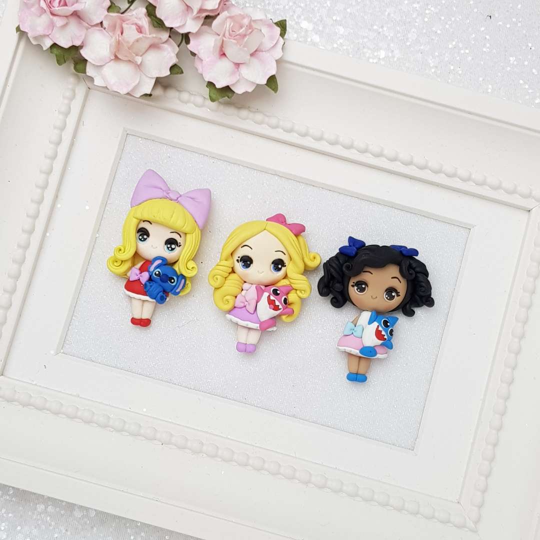 Girl and Her Pet - Embellishment Clay Bow Centre - Big Eyes - Crafty Mood
