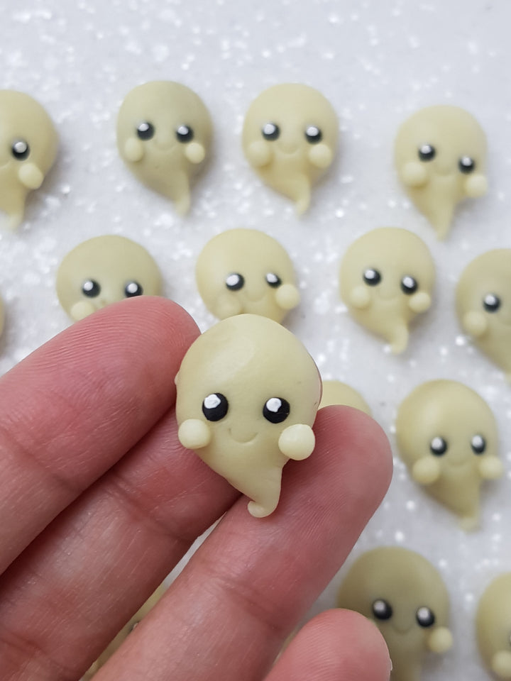 Clay Charm - Mini Ghost set of 3 Glow in the dark - Crafty Mood