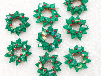 Clay Charm Embellishment NEW wreath - green - Crafty Mood