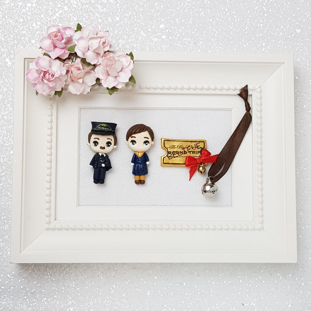 The train  - Handmade Flatback Clay Bow Centre - Crafty Mood