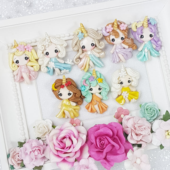 The Unicorn Princess - Handmade Flatback Clay Bow Centre - Crafty Mood