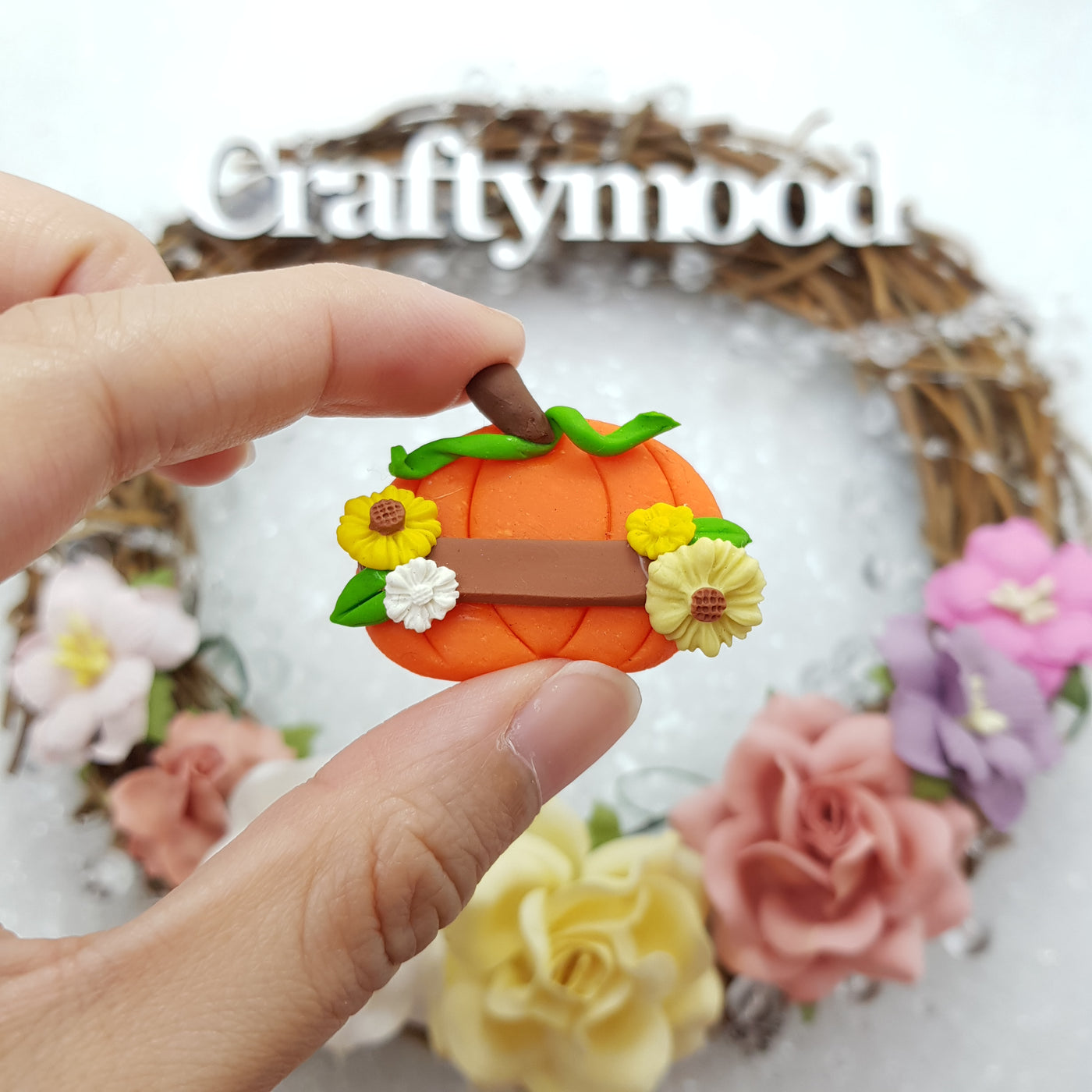 Customisable mini Pumpkin - Handmade Flatback Clay Bow Centre