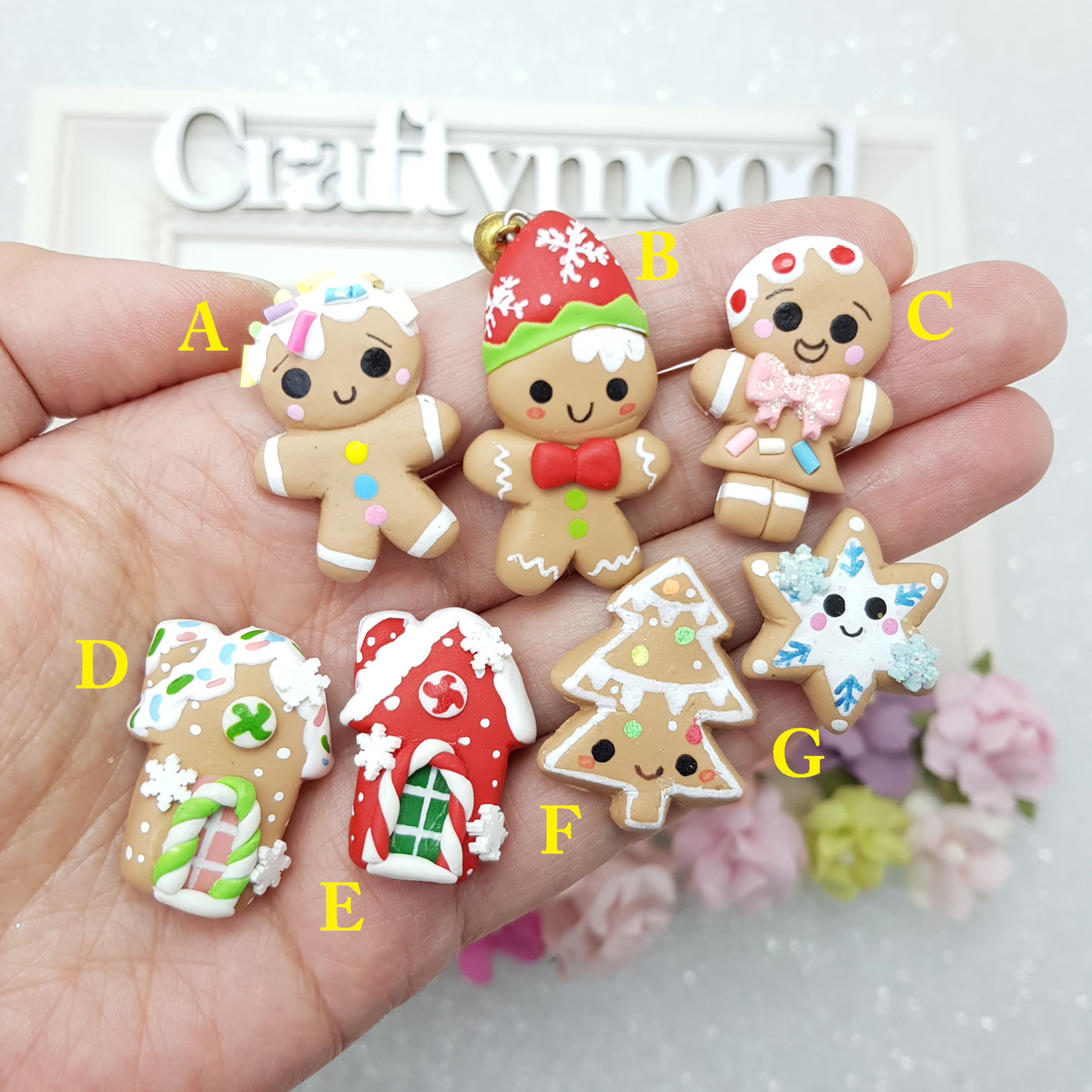 Adorable Christmas Gingerbreads - Embellishment Clay Bow Centre