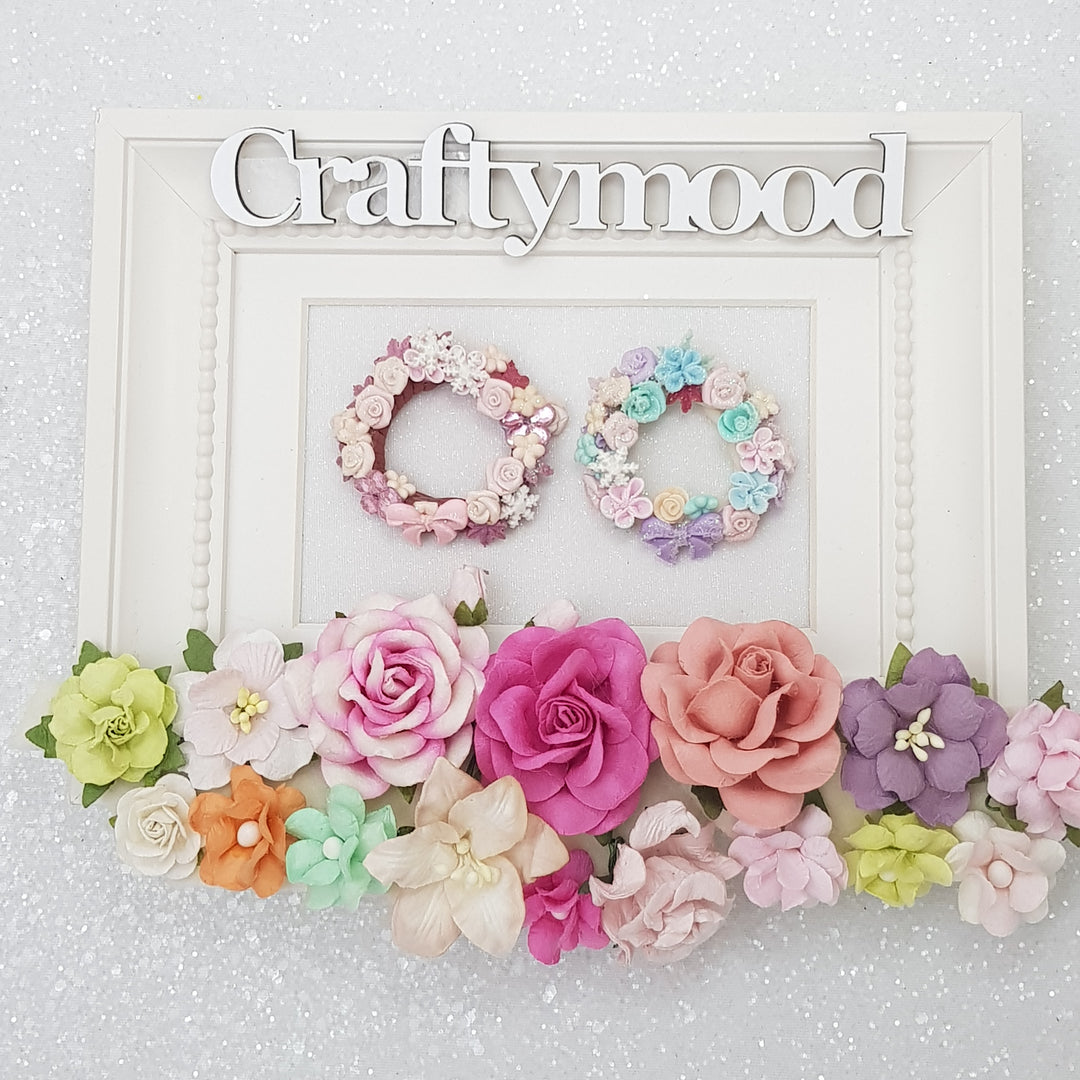 Winter flower wreath - Handmade Flatback Clay Bow Centre