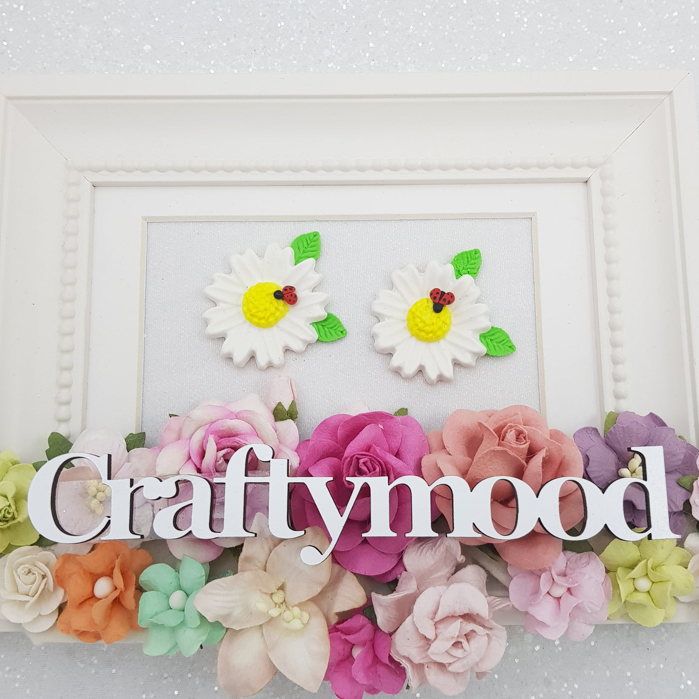 daisy flower - Handmade Flatback Clay Bow Centre