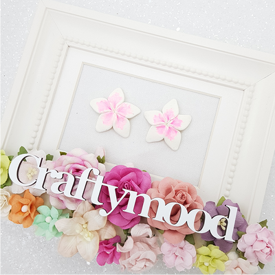 White pink frangipani - Handmade Flatback Clay Bow Centre