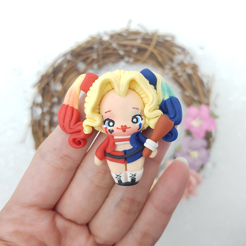 Rebel quin girl - Embellishment Clay Bow Centre