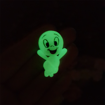 Happy ghost - glow in the dark - Embellishment Clay Bow Centre