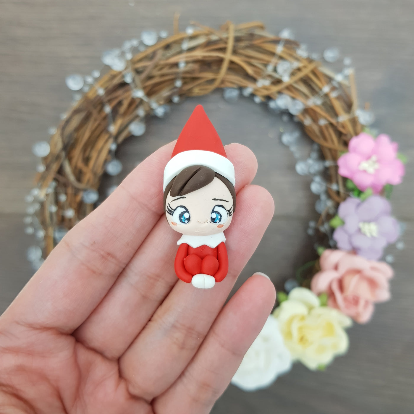 Red Christmas elf - Handmade Flatback Clay Bow Centre