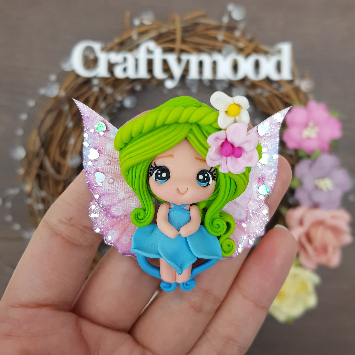 Green Fairy- Handmade Flatback Clay Bow Centre