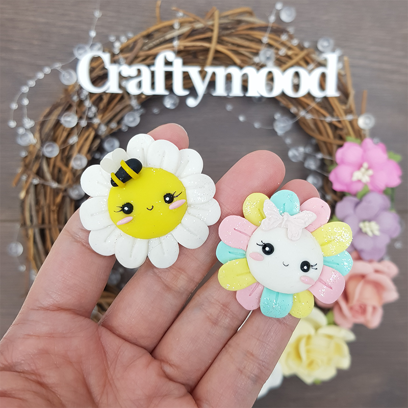 Cute spring daisy - Handmade Flatback Clay Bow Centre