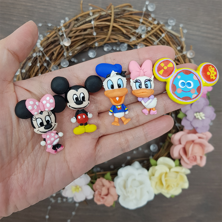 Classic characters - Handmade Flatback Clay Bow Centre