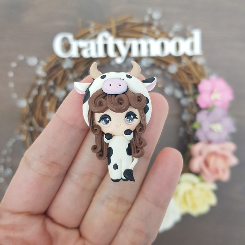 MAX 2 EACH PERSON Cow dressing up girl - Embellishment Clay Bow Centre
