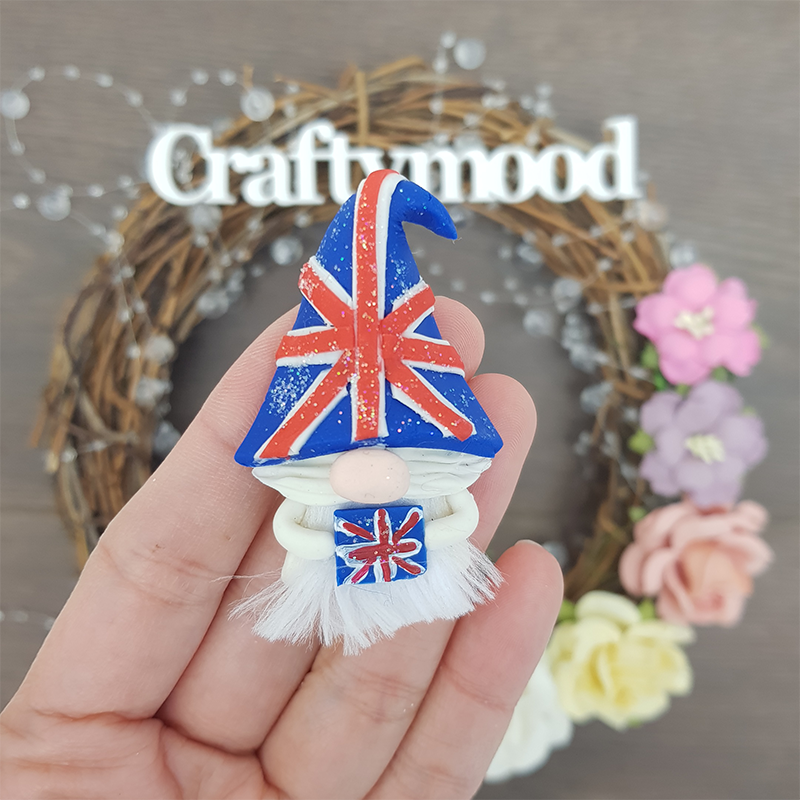 Union Jack gnome queen jubilee - Handmade Flatback Clay Bow Centre