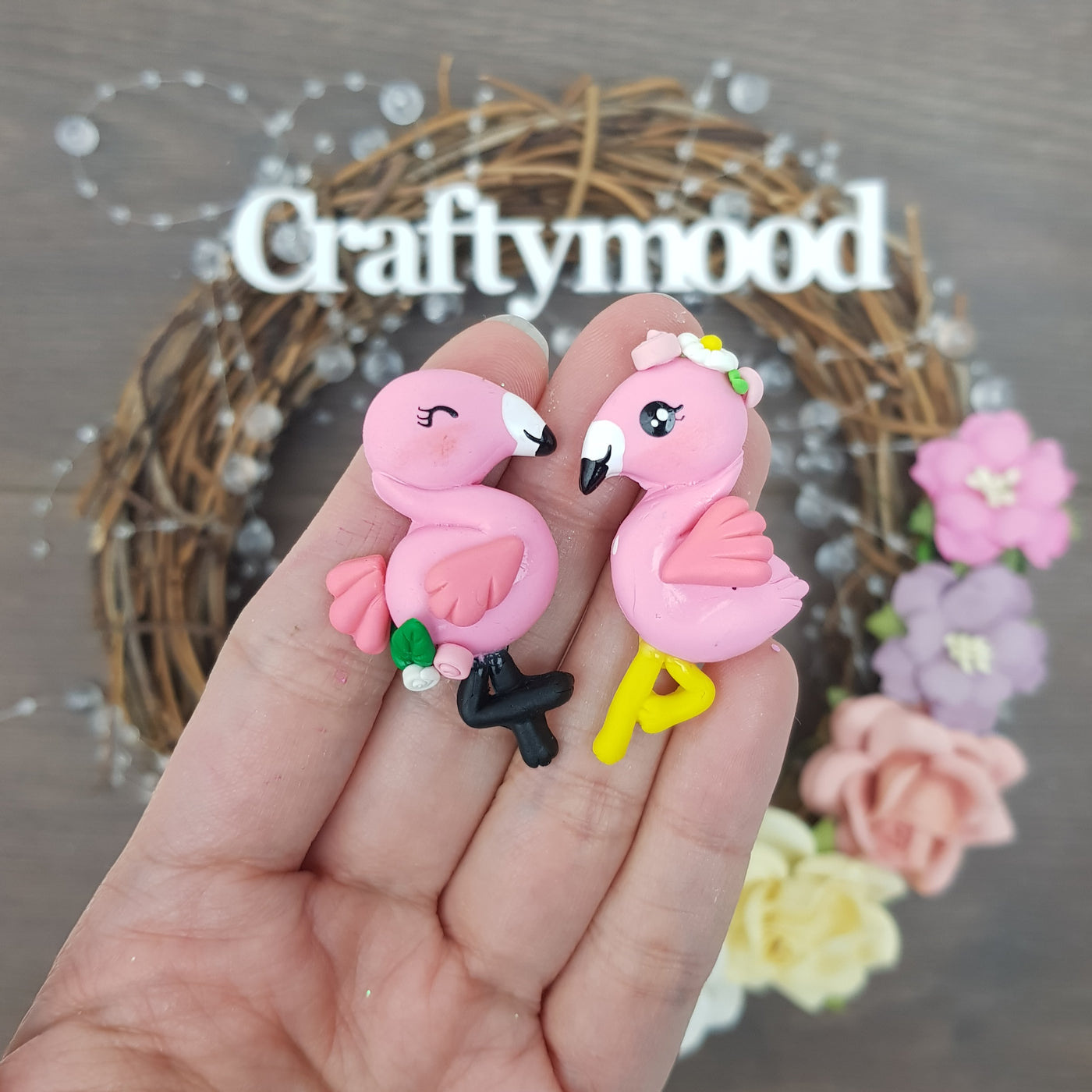 Flamingo - Handmade Flatback Clay Bow Centre
