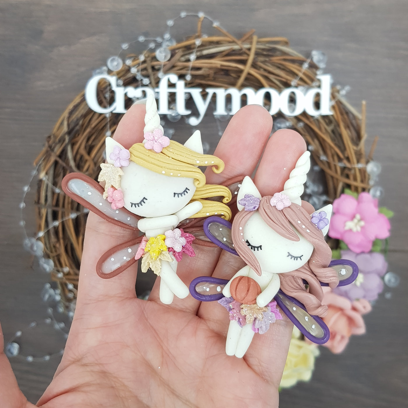 Autumn sleepy unicorn fairy - Embellishment Clay Bow Centre