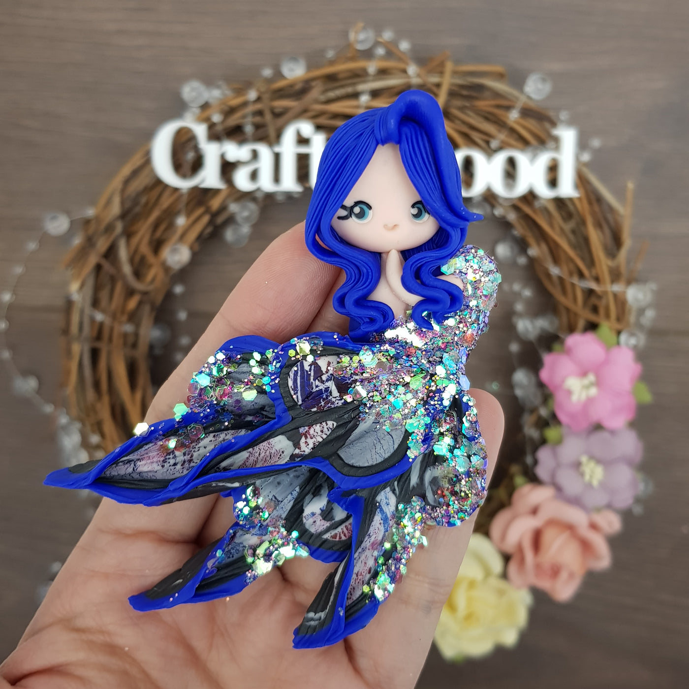 Beautiful mermaid royal blue    -  Embellishment Clay Bow Centre