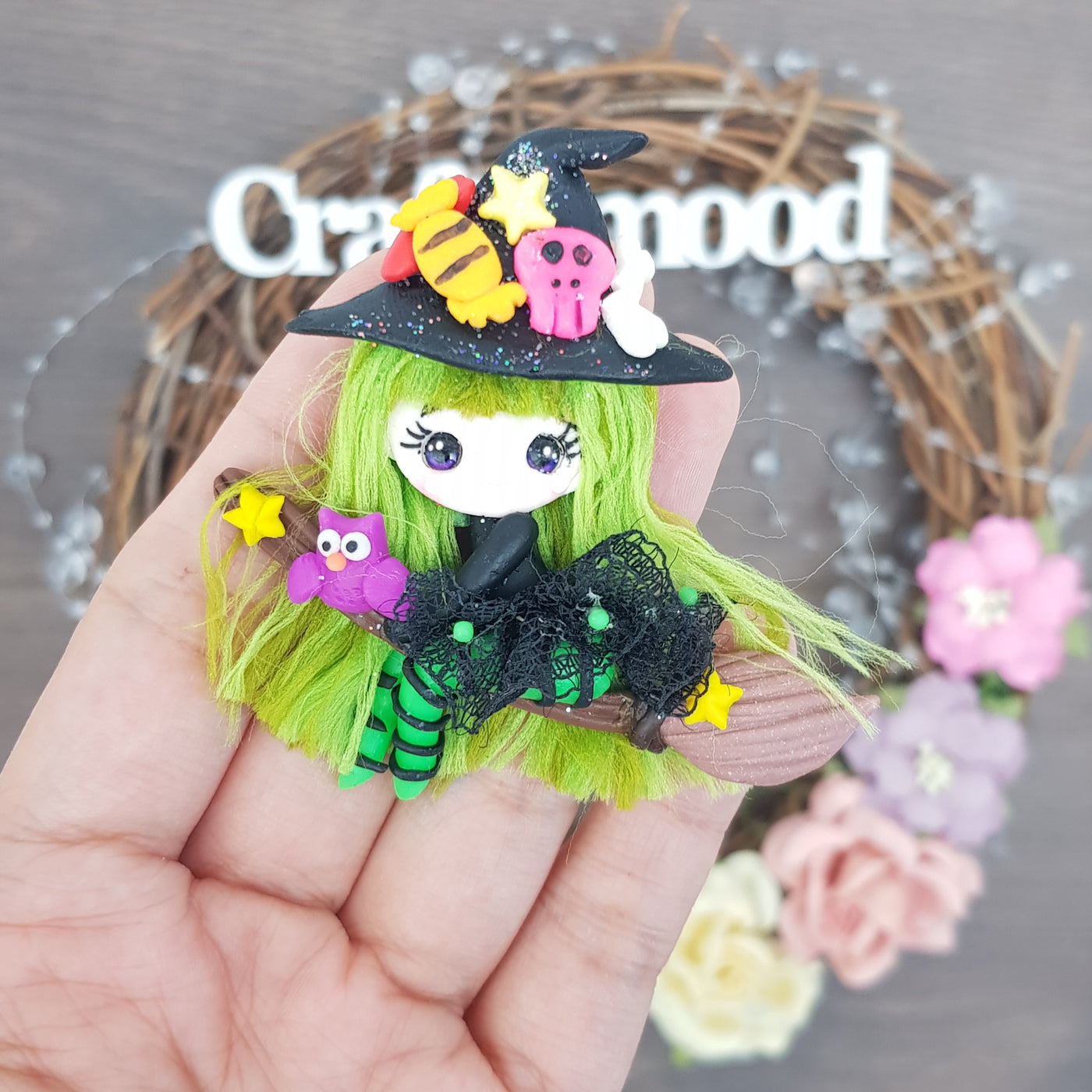 Cute green hair witch - Embellishment Clay Bow Centre