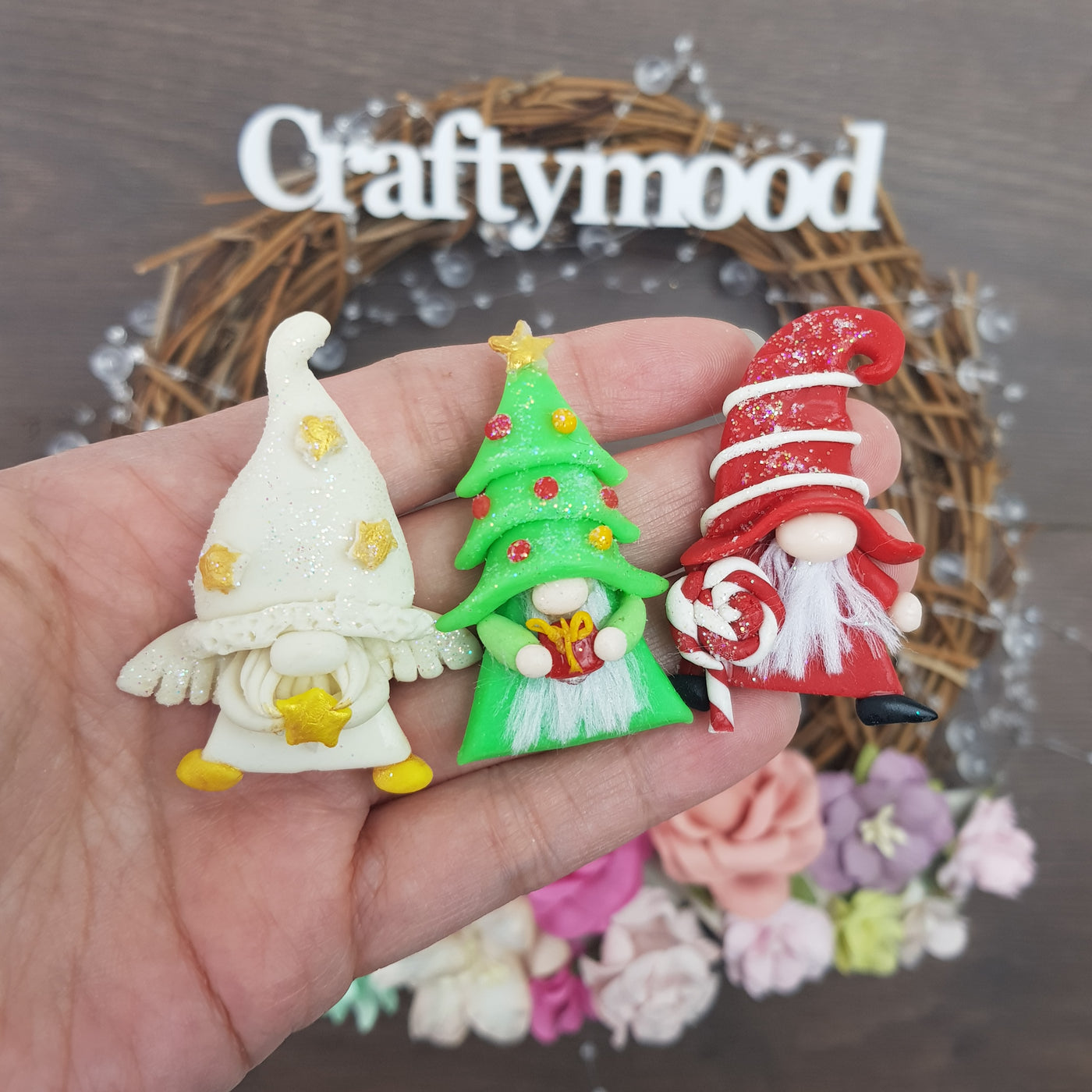 Festive Christmas gonk gnome - Embellishment Clay Bow Centre