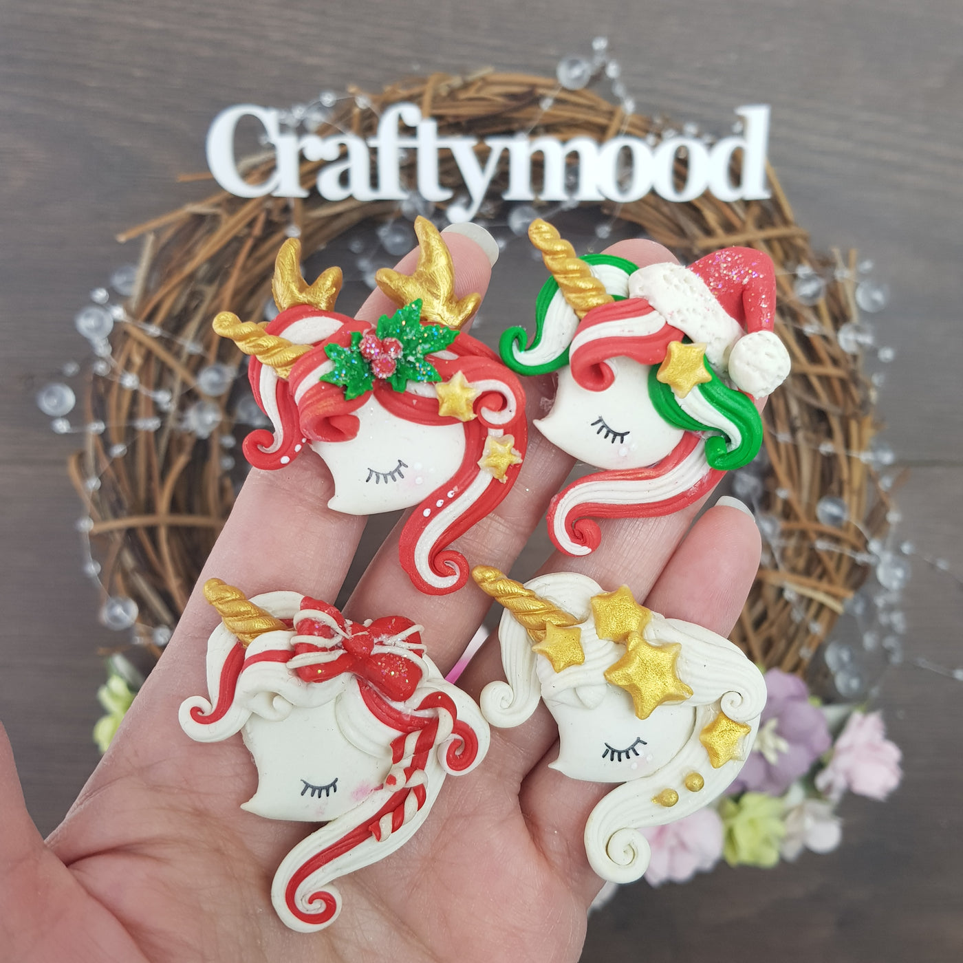 Golden red green Christmas unicorn head - Embellishment Clay Bow Centre