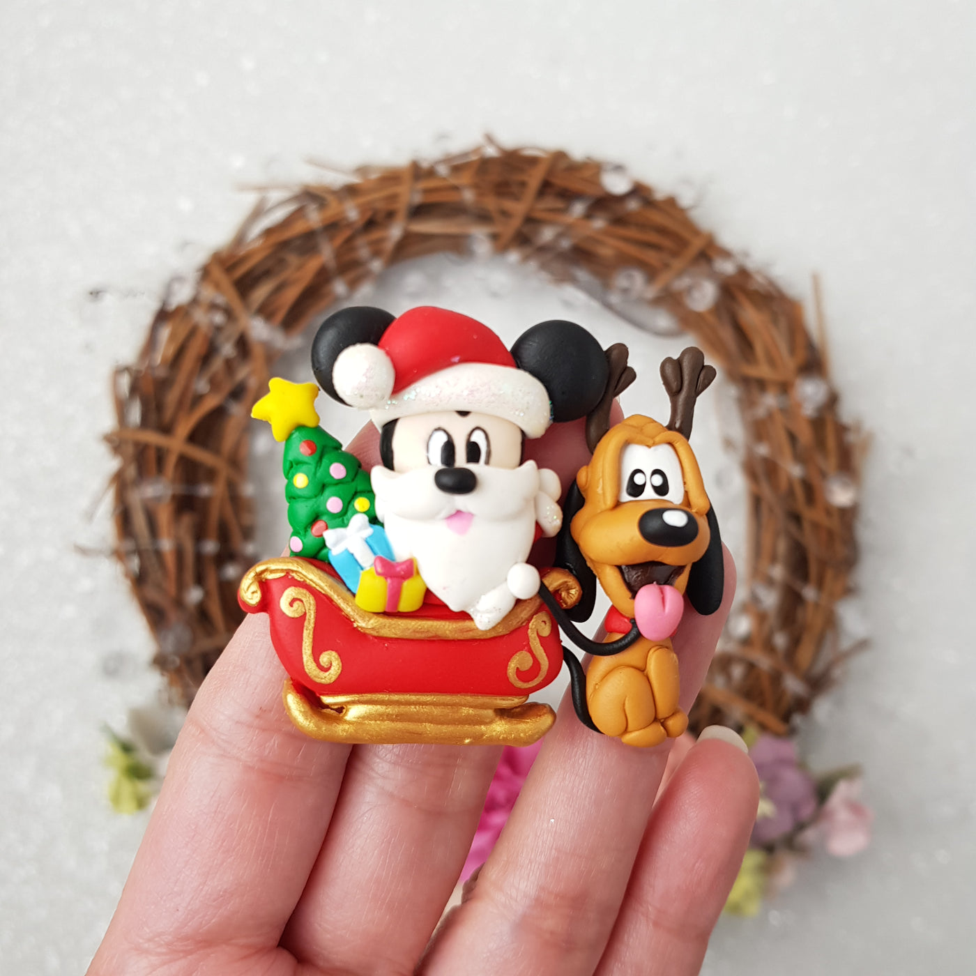 Christmas mouse and dog - Handmade Flatback Clay Bow Centre