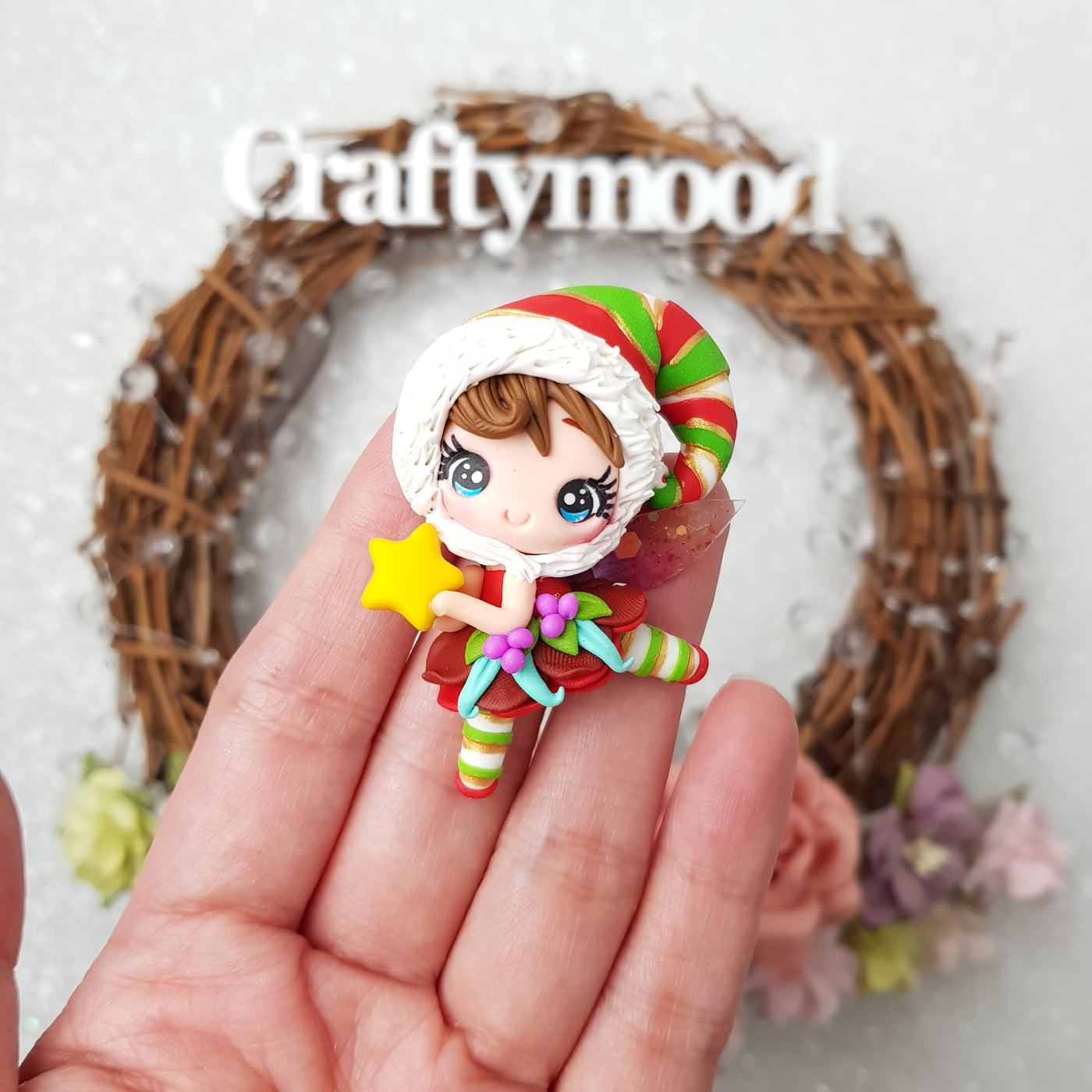 Christmas girl and star - Handmade Flatback Clay Bow Centre