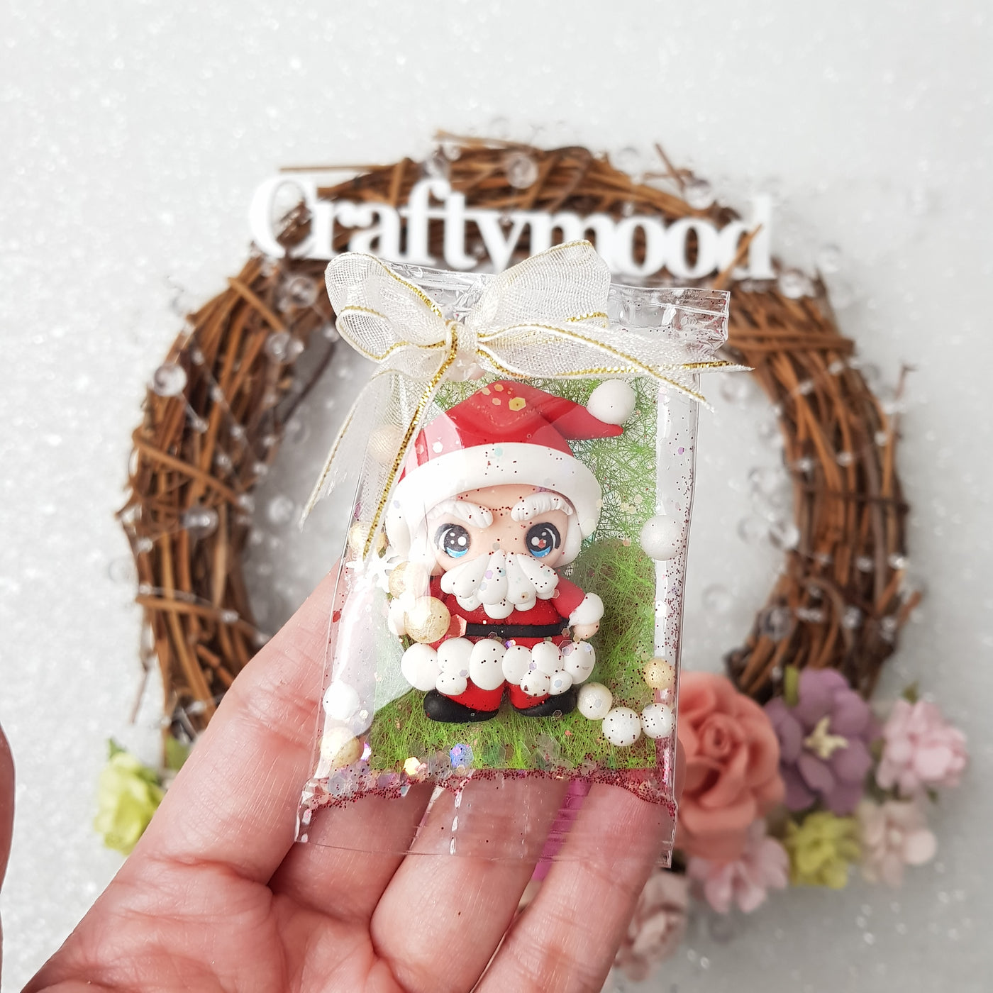 Christmas Santa in clear bag - Embellishment Clay Bow Centre
