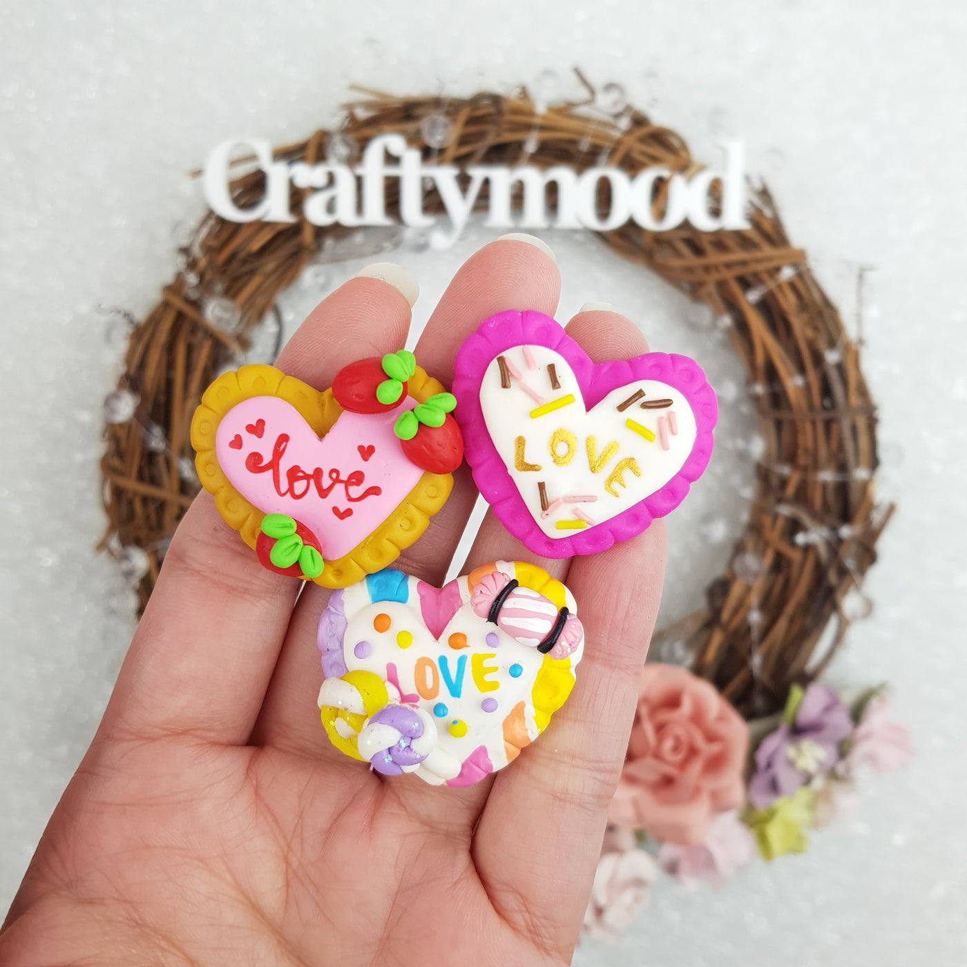 Heart Cookie - Embellishment Clay Bow Centre