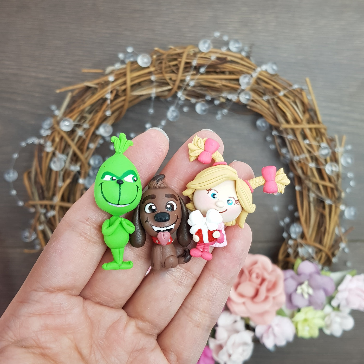 Green monster and friends - Embellishment Clay Bow Centre