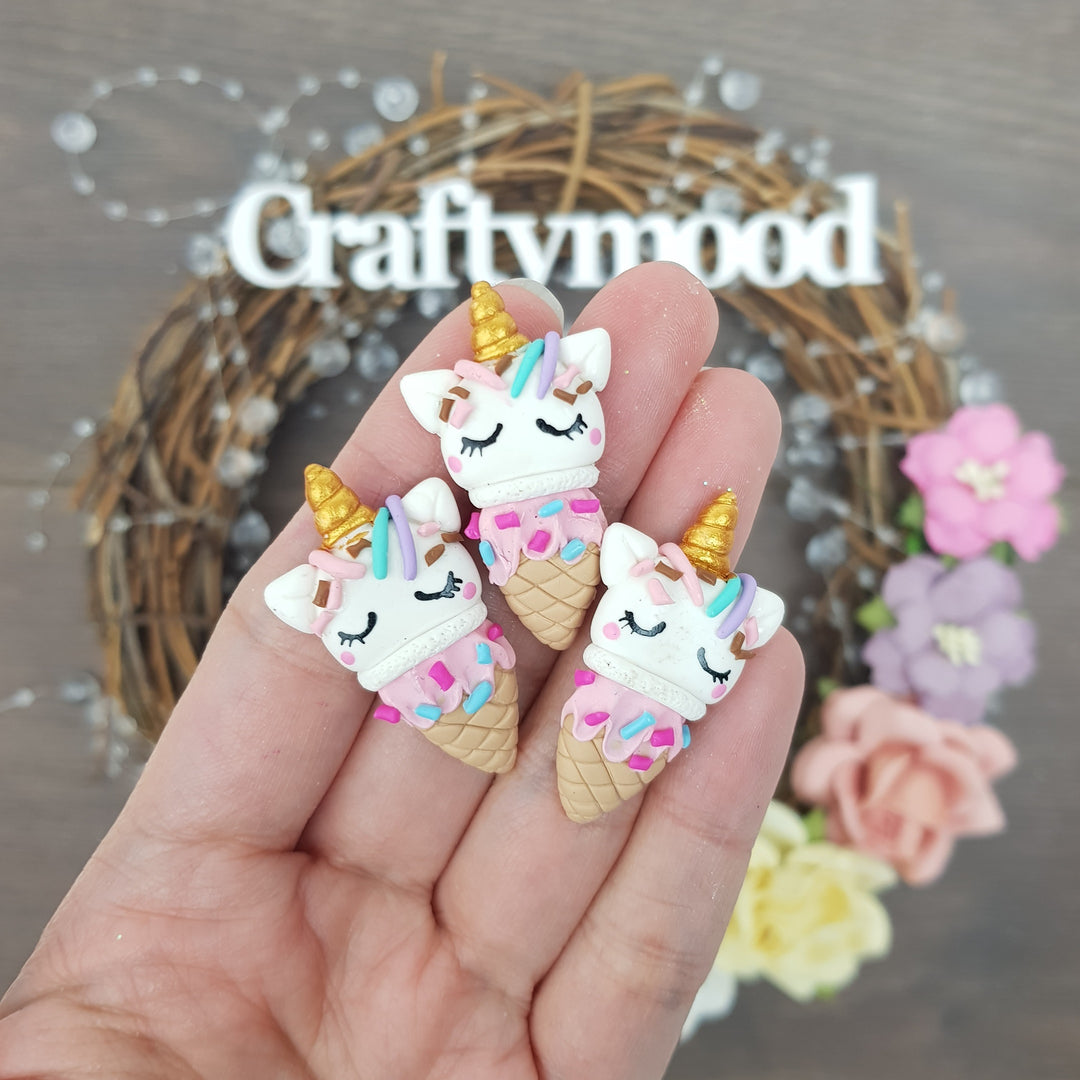 Unicorn icecream - Handmade Flatback Clay Bow Centre