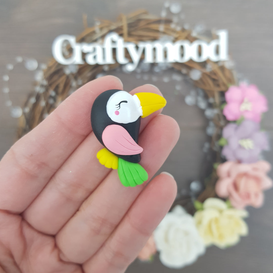 Toucan Happy black bird - Embellishment Clay Bow Centre