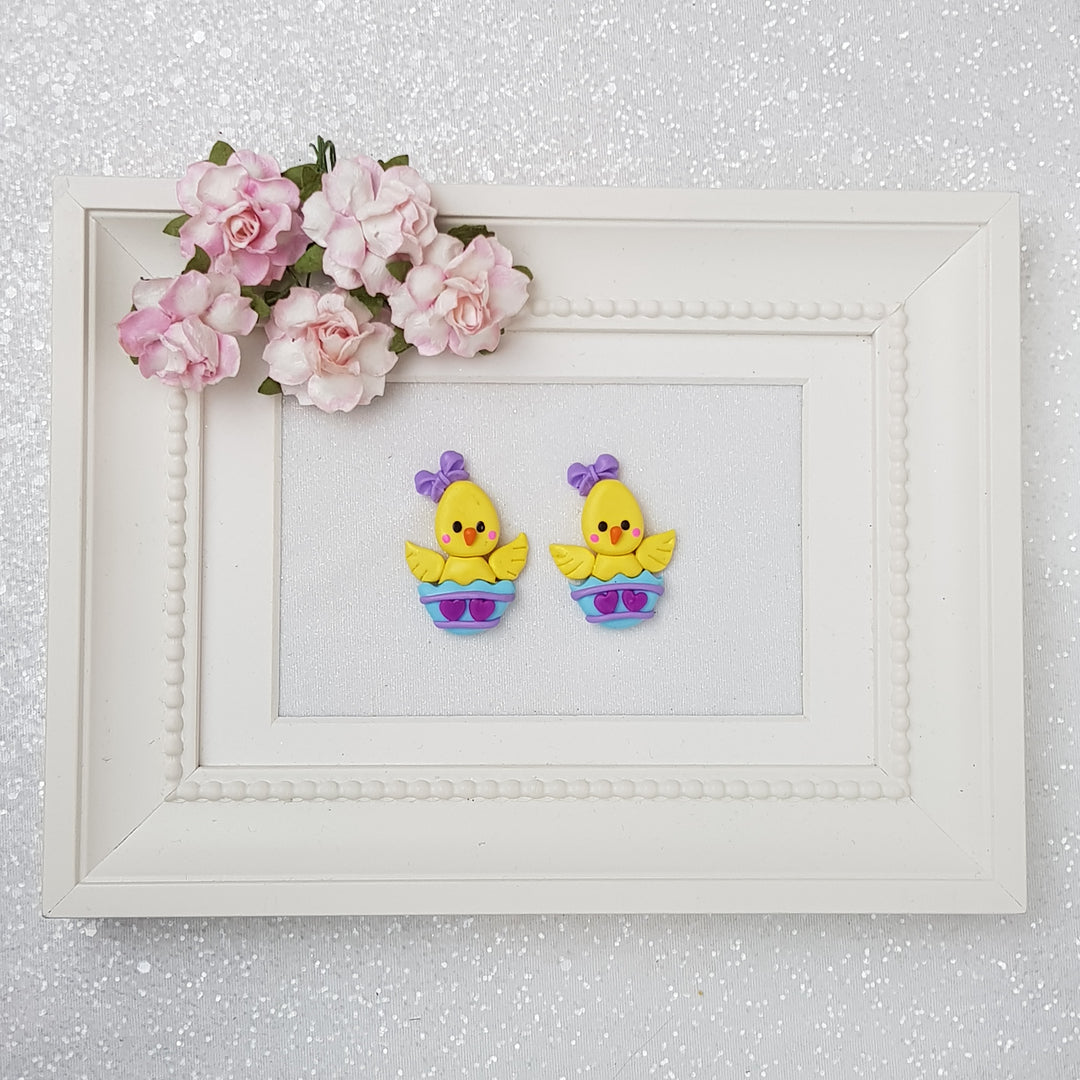 Baby Chick - Handmade Flatback Clay Bow Centre - Crafty Mood